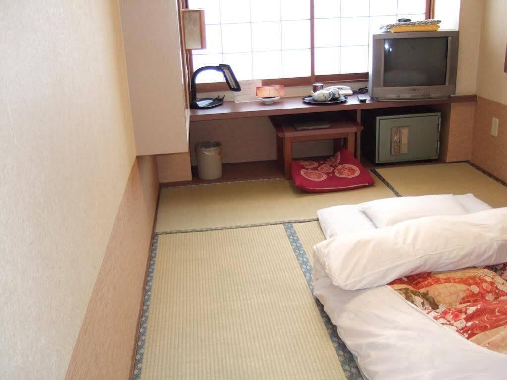 Ryokan Meiryu Наґоя Екстер'єр фото